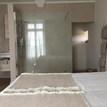 La Mirande De Bed & Breakfast Saint-Clar
