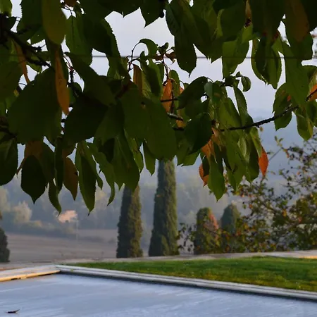 La Mirande De Saint-Clar