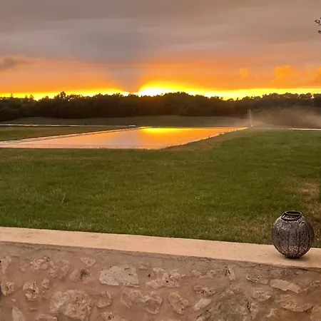 La Mirande De 4* Saint-Clar