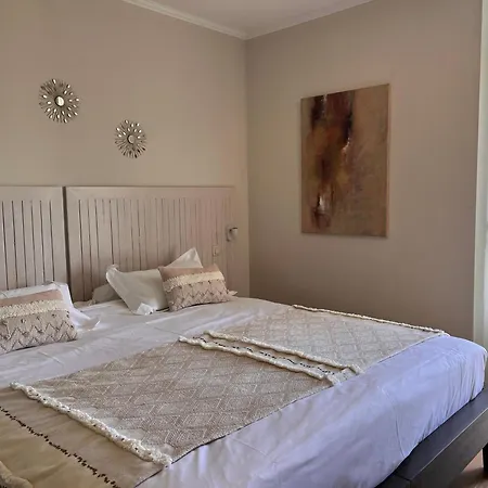 La Mirande De Frühstückspension 4*