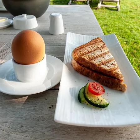 La Mirande De Frühstückspension