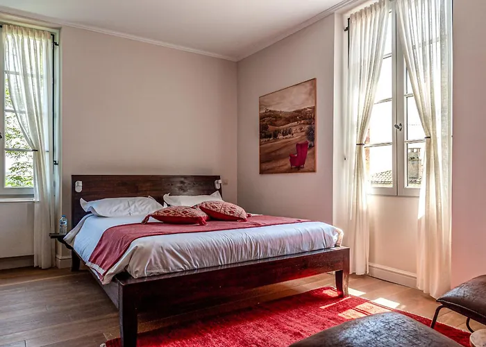 B&B La Mirande De 4*